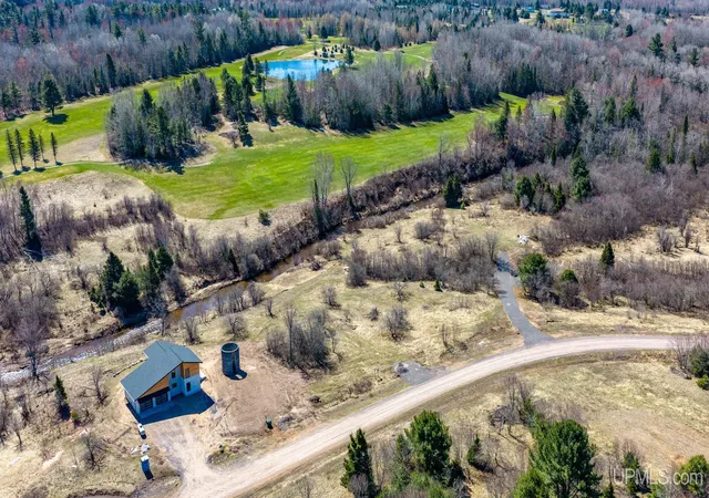 2nd image of 22089 River Trails Rd, Houghton, MI 49931 | MLS# 50207068
