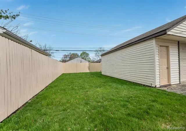 Homes for sale in Taylor, MI | 7901 Roosevelt St, Taylor, MI 48180 | MLS# 60986490