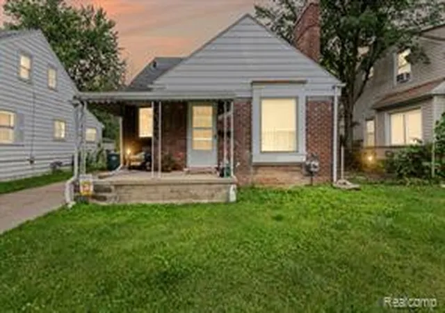 Homes for sale in Eastpointe, MI | 22845 Melrose Ave, Eastpointe, MI 48021 | MLS# 61009113