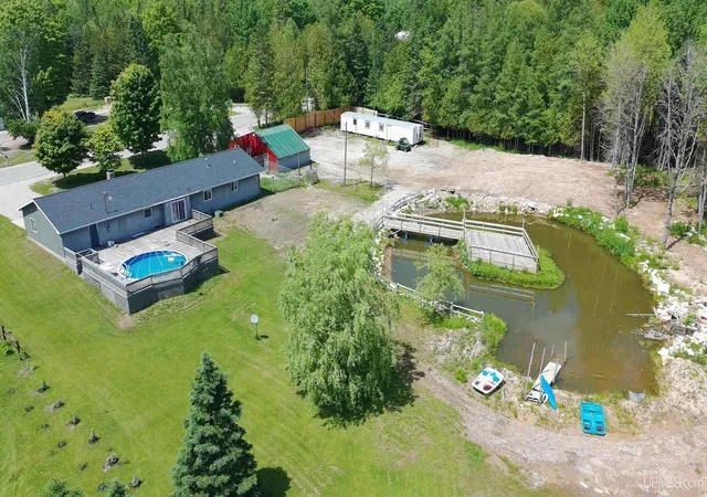 Homes for sale in Manistique, MI | 5626 W River Rd, Manistique, MI 49854 | MLS# 50212306