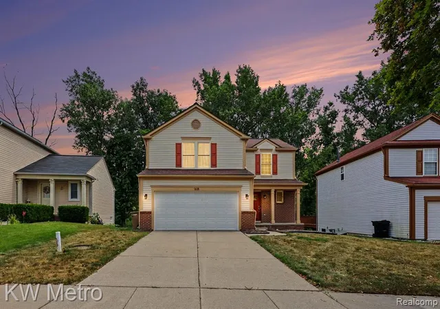 3rd image of 1618 Marshbank Dr, Pontiac, MI 48340 | MLS# 61018041