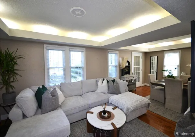 Photo 4 of Single Family Residence at 1268 Davis Ave, Birmingham, MI 48009 | MLS# 60999110 | | Sold on 2026-07-02