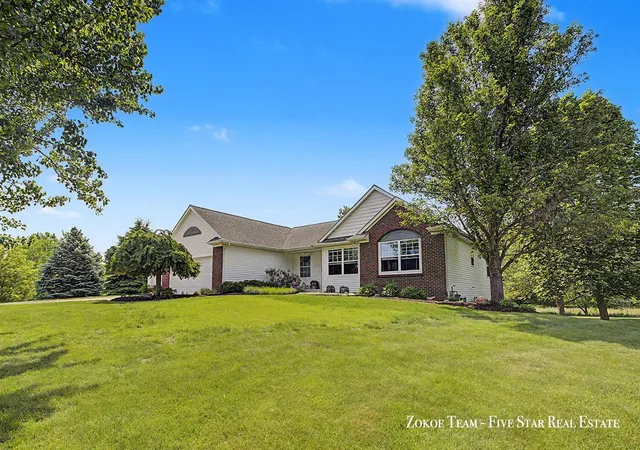 Homes for sale in Marne, MI | 2130 Canterbury Ln, Marne, MI 49435 | MLS# 70538102