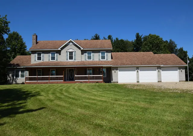 Photo 1 of Single family home for sale at 47944 County Road 673, Lawrence, MI 49064 | MLS# 70400264 | Listing updated on 2026-08-24