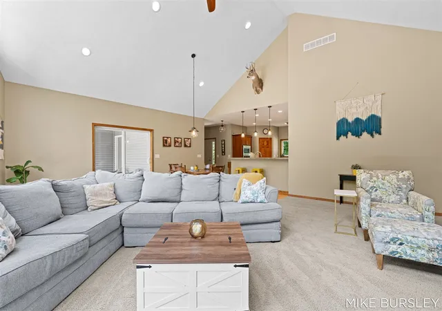 5th image of 3040 Jamestown Ln, Fruitport, MI 49415 | MLS# 70544124