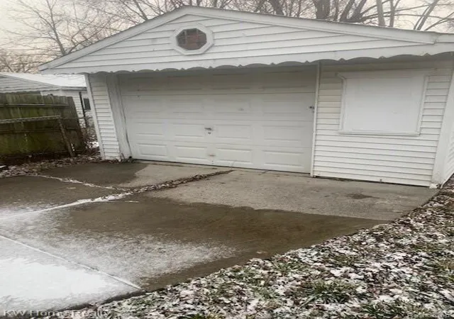 Homes for sale in Detroit, MI | 9451 Camley St, Detroit, MI 48224 | MLS# 70475771