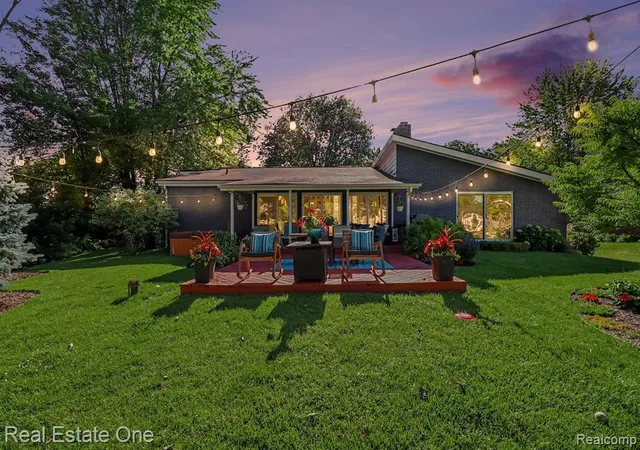 39th image of 310 Pine Tree Rd Rd, Lake Orion, MI 48362 | MLS# 61006193