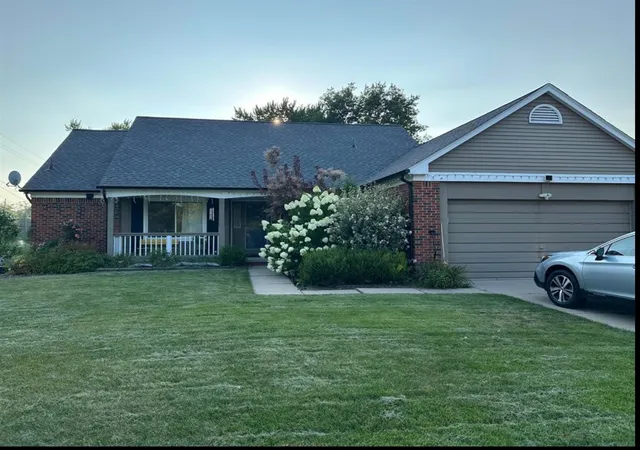 1st image of 5017 Saffron Dr, Troy, MI 48085 | MLS# 70553214