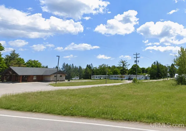 2nd image of 6128 N Arbor Ave, Naubinway, MI 49762 | MLS# 50200557