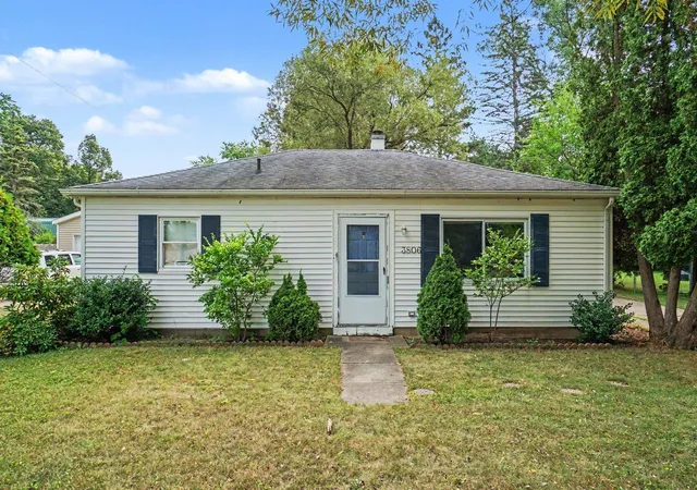 1st image of 3806 E St Andrews Rd, Midland, MI 48642 | MLS# 50219588