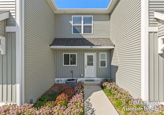 Photo 2 of Condo for sale at 297 Vista Green Ct, Holland, MI 49423 | MLS# 70554917 | Listing updated on 2026-09-06