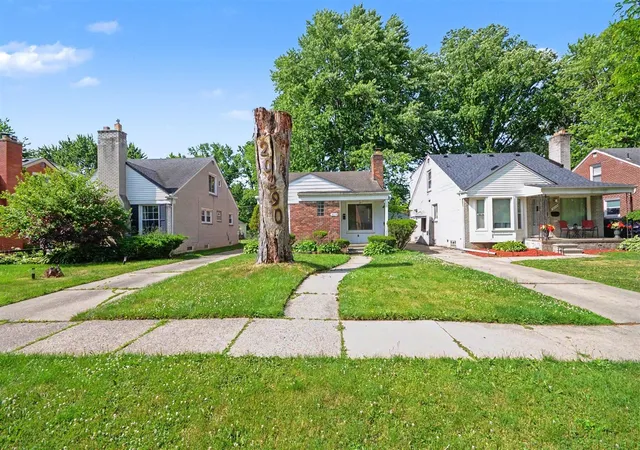 Homes for sale in Harper Woods, MI | 20290 Woodmont St, Harper Woods, MI 48225 | MLS# 70540148