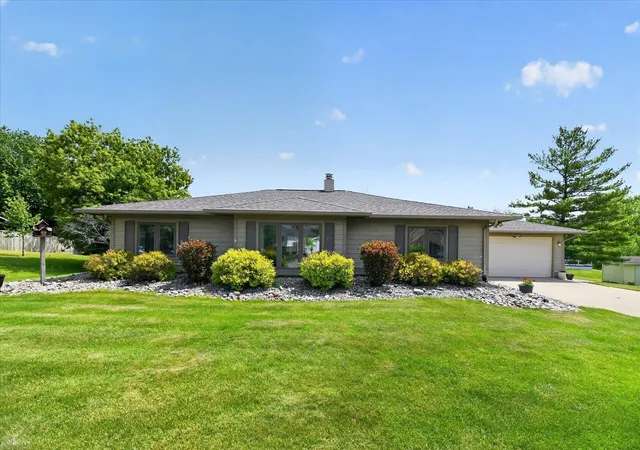 Homes for sale in Owosso, MI | 1012 Wood Ct, Owosso, MI 48867 | MLS# 50209231