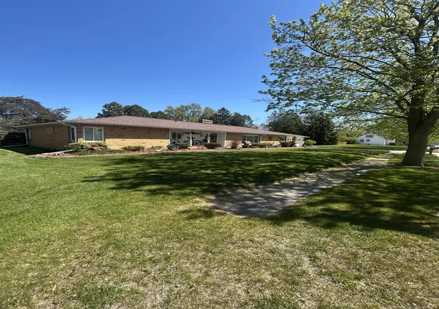Homes for sale in Pinconning, MI | 830 Third St, Pinconning, MI 48650 | MLS# 50205950