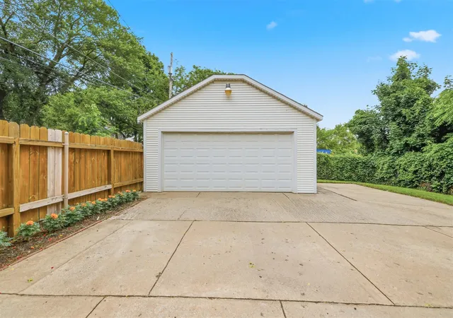 image of 249 Ne Fairbanks St, Grand Rapids, MI 49503 | MLS# 70540317