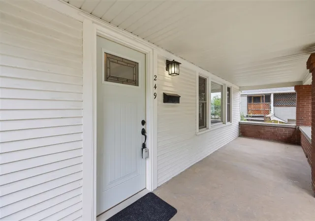 image of 249 Ne Fairbanks St, Grand Rapids, MI 49503 | MLS# 70540317