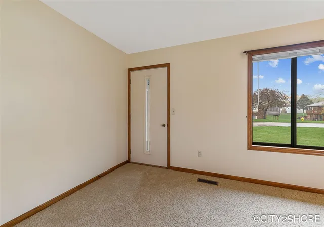 Homes for sale in Grandville, MI | 6793 Waterview Dr, Grandville, MI 49418 | MLS# 70525922