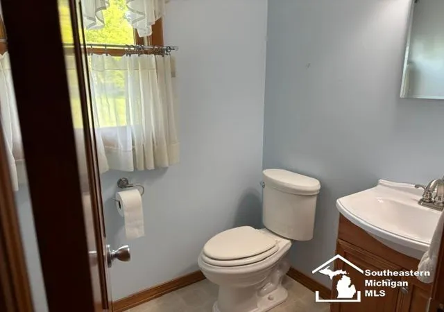 Homes for sale in Monroe, MI | 135 Crampton Dr, Monroe, MI 48162 | MLS# 50212956