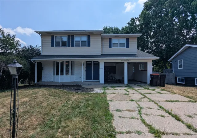 2nd image of 3036 Sw Perry Ave, Wyoming, MI 49519 | MLS# 70546665