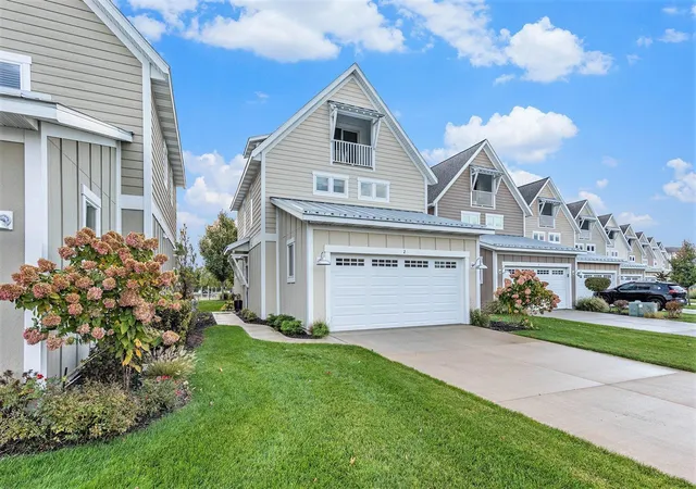 Homes for sale in Spring Lake, MI | 920 W Savidge St #2, Spring Lake, MI 49456 | MLS# 70508923
