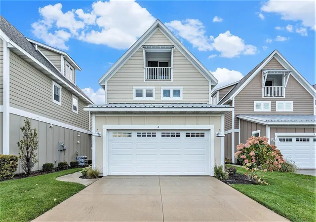 Homes for sale in Spring Lake, MI | 920 W Savidge St #2, Spring Lake, MI 49456 | MLS# 70508923