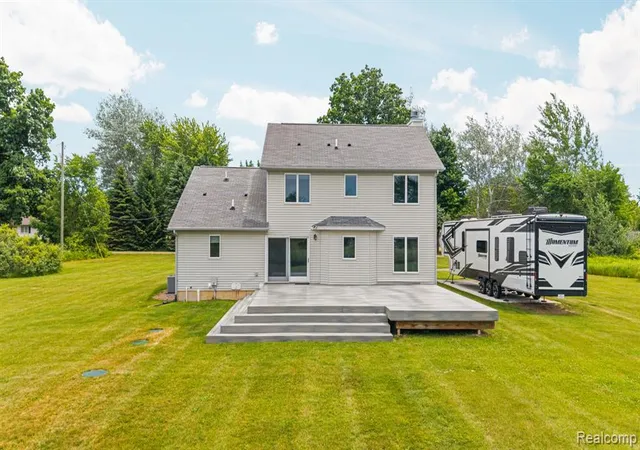 Homes for sale in Fowlerville, MI | 2381 Burke Rd, Fowlerville, MI 48836 | MLS# 60992763