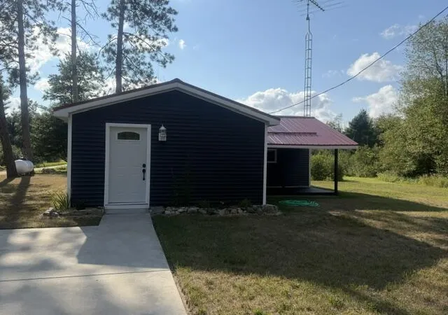 Photo 3 of Single family home for sale at 2029 E 6 Mile Rd, White Cloud, MI 49349 | MLS# 70554949 | Listing updated on 2026-08-28