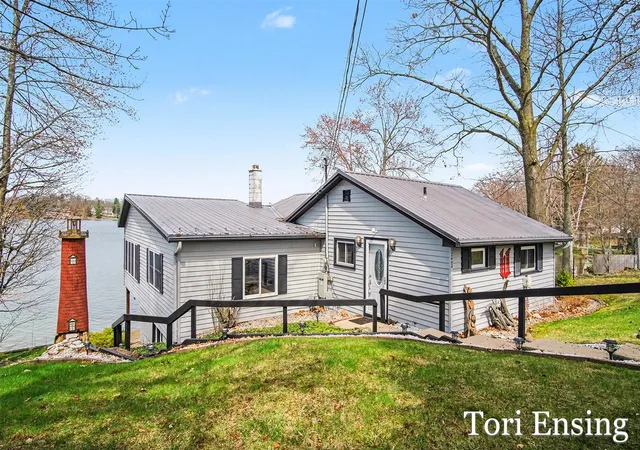 Homes for sale in Stanton, MI | 2662 Lakeside Dr, Stanton, MI 48888 | MLS# 70526294