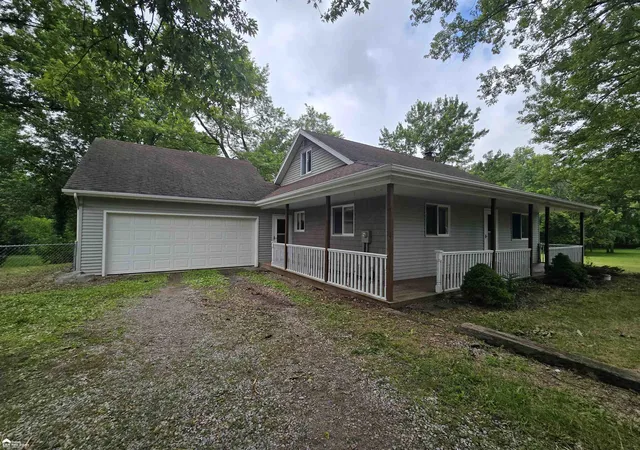 Photo 2 of Single family home for sale at 819 W Summit St, Durand, MI 48429 | MLS# 50213161 | Listing updated on 2026-08-31