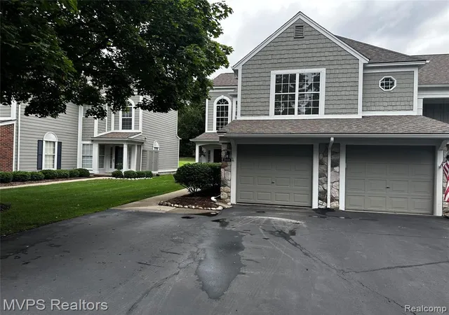 1st image of 1945 Eagle Pointe #72, Bloomfield Hills, MI 48304 3805 | MLS# 61021990