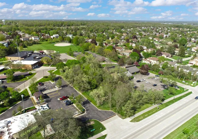 2nd image of 41628 6 Mile Rd, Northville, MI 48168 | MLS# 70490711