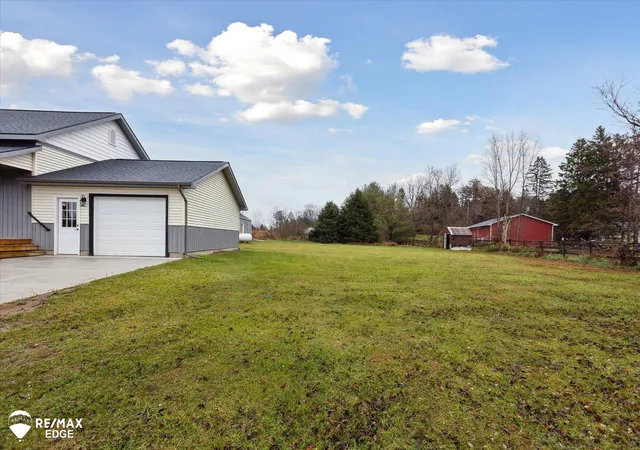 Homes for sale in Columbiaville, MI | 3895 Levalley Rd, Columbiaville, MI 48421 | MLS# 50161281