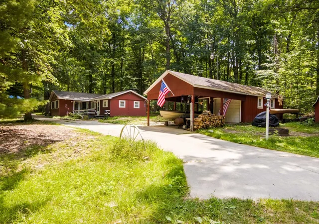 1st image of 4883 Poplar Dr, Harrison, MI 48625 | MLS# 80071809