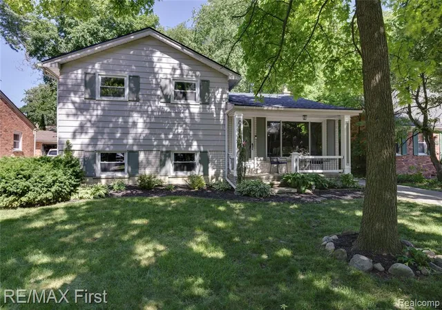 37th image of 908 Marywood Dr, Royal Oak, MI 48067 | MLS# 61020576