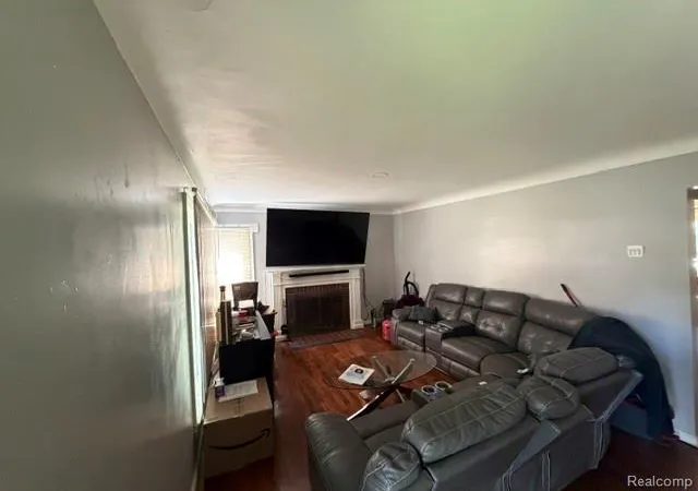 Photo 2 of Single family home for sale at 2761 Golfside Ln, Flint, MI 48504 4517 | MLS# 61001542 | Listing updated on 2026-08-28
