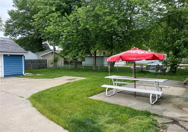 Homes for sale in Saint Joseph, MI | 907 Napier Ave, Saint Joseph, MI 49085 | MLS# 60996226