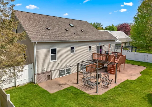 Homes for sale in Jonesville, MI | 301 Case St, Jonesville, MI 49250 | MLS# 70530338