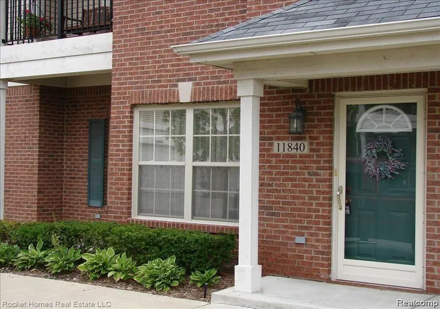 Photo 1 of Condo for sale at 11840 Farmington Rd #59, Livonia, MI 48150 1734 | MLS# 61023706 | Listing updated on 2026-09-13
