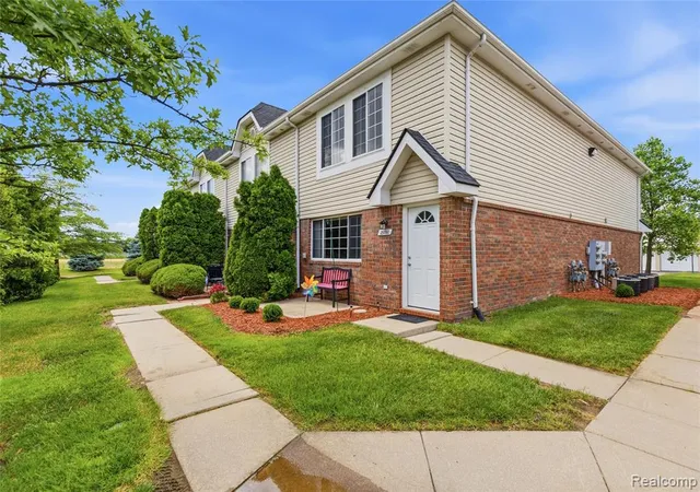 Homes for sale in Chesterfield, MI | 29760 Beverly Ln #32, Chesterfield, MI 48047 | MLS# 61006188