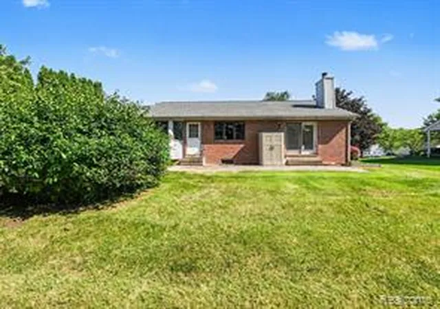 Homes for sale in Saline, MI | 415 Bennington Ct, Saline, MI 48176 | MLS# 61009673