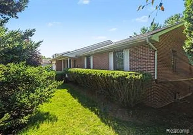 Homes for sale in Saline, MI | 415 Bennington Ct, Saline, MI 48176 | MLS# 61009673