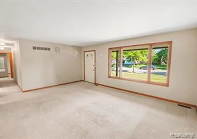 Homes for sale in Saline, MI | 415 Bennington Ct, Saline, MI 48176 | MLS# 61009673