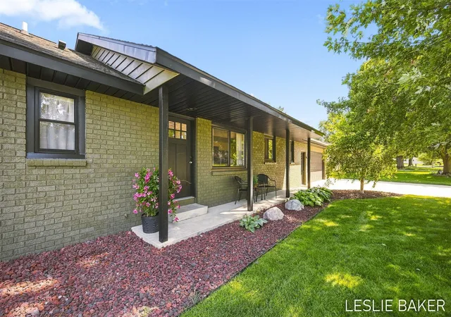 Photo 1 of Single family home for sale at 2666 Gay Paree Dr, Zeeland, MI 49464 | MLS# 70555238 | Listing updated on 2026-09-18