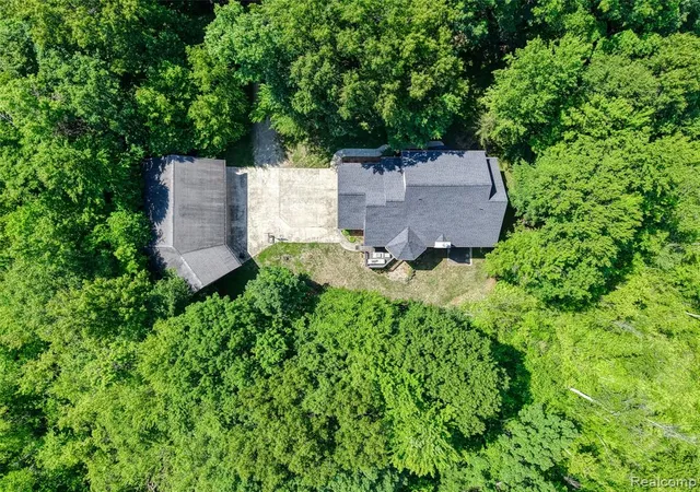 45th image of 2280 Bullard Rd, Hartland, MI 48353 | MLS# 61018756