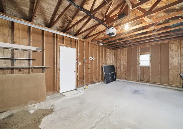 Homes for sale in Manistee, MI | 15 N Lakeshore Dr, Manistee, MI 49660 | MLS# 70529255