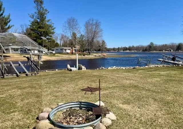 4th image of 2926 West River Dr, Gladwin, MI 48624 | MLS# 50205009