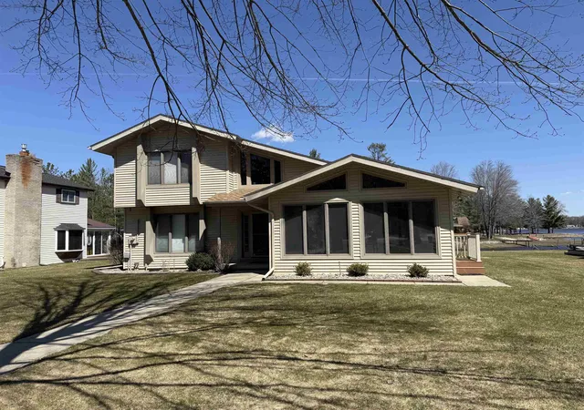 51st image of 2926 West River Dr, Gladwin, MI 48624 | MLS# 50205009