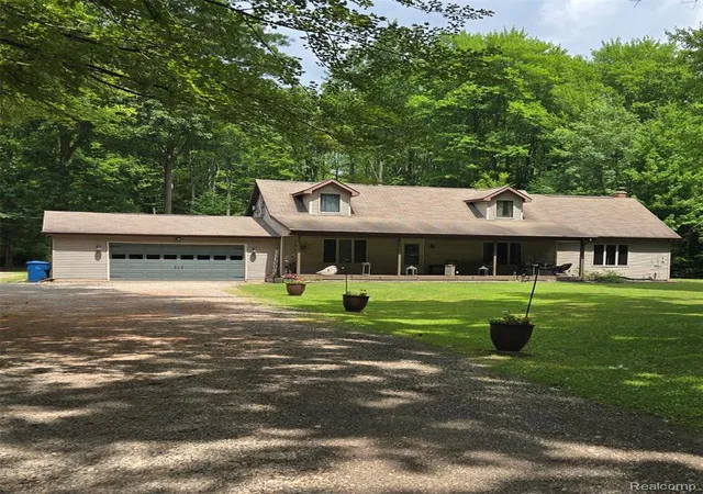 Photo 1 of Single family home for sale at 760 Moff Dr, Columbiaville, MI 48421 9735 | MLS# 61014054 | Listing updated on 2026-09-05
