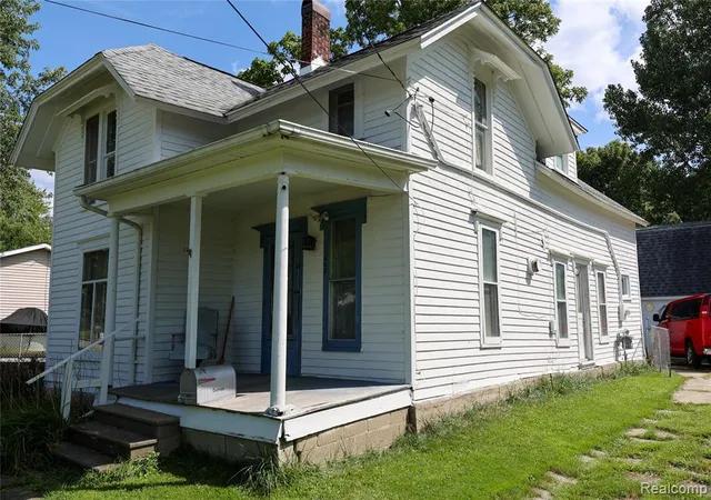 Photo 2 of Single family home for sale at 208 Baird St, Holly, MI 48442 1624 | MLS# 61024520 | Listing updated on 2026-09-09