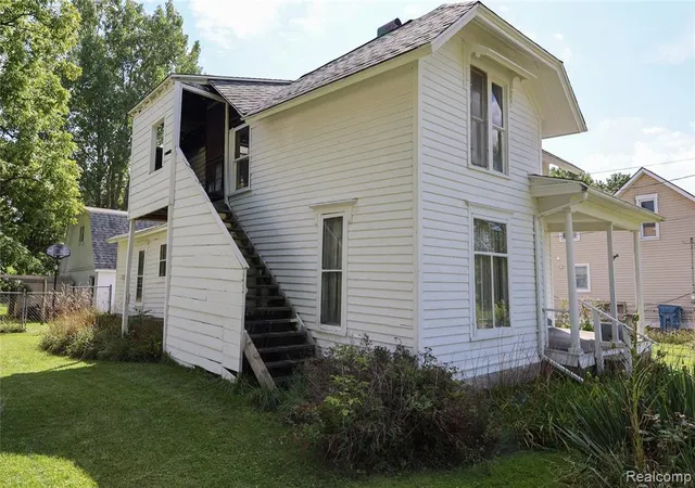 Photo 3 of Single family home for sale at 208 Baird St, Holly, MI 48442 1624 | MLS# 61024520 | Listing updated on 2026-09-09